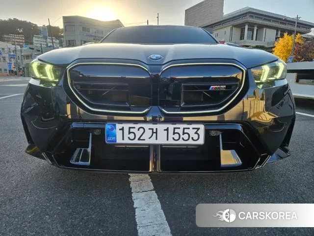 BMW M5 (G90) 2025 Черный из Кореи