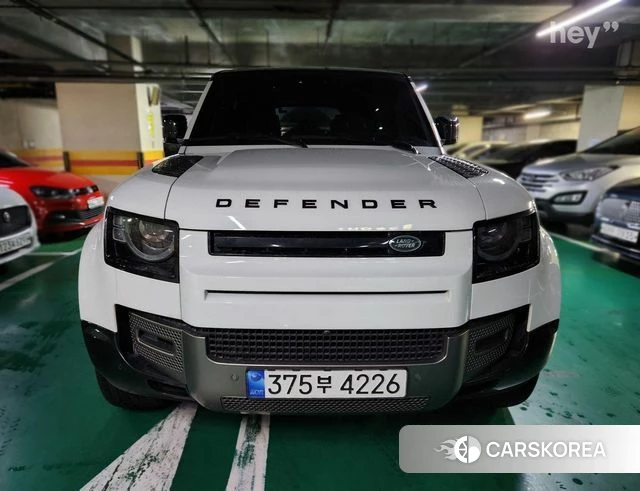 Land Rover Defender (L663) 2024 Белый из Кореи