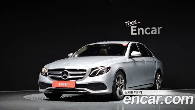 Mercedes-Benz E-Class W213 2019 Серебряный из Кореи