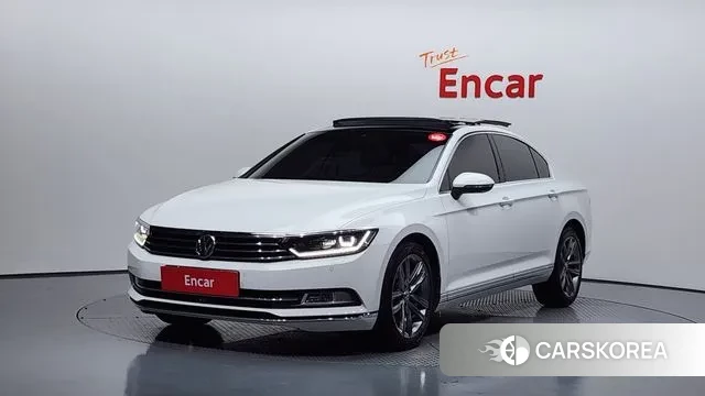 Volkswagen Passat GT (B8) 2018 Белый из Кореи