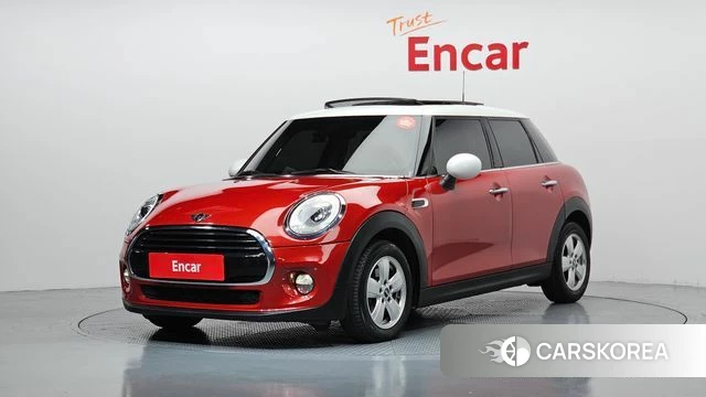 Mini Cooper D 2018 Красный из Кореи