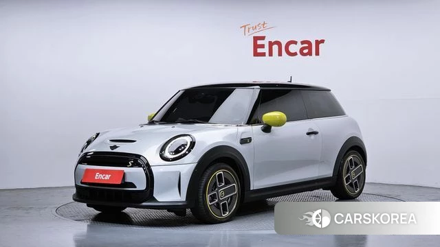 Mini Cooper Electric 2022 Цвет галактики из Кореи