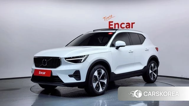 Volvo XC40 2025 Белый из Кореи