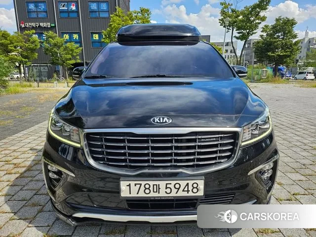 Kia The New Carnival 2018 Черный из Кореи