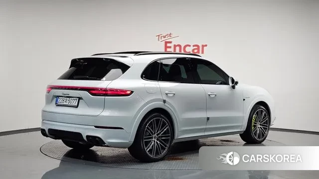 Porsche Cayenne (PO536) 2020 Белый из Кореи