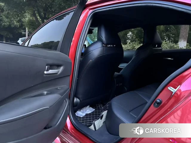 Toyota Lei Ling 2021 Красный из Китая