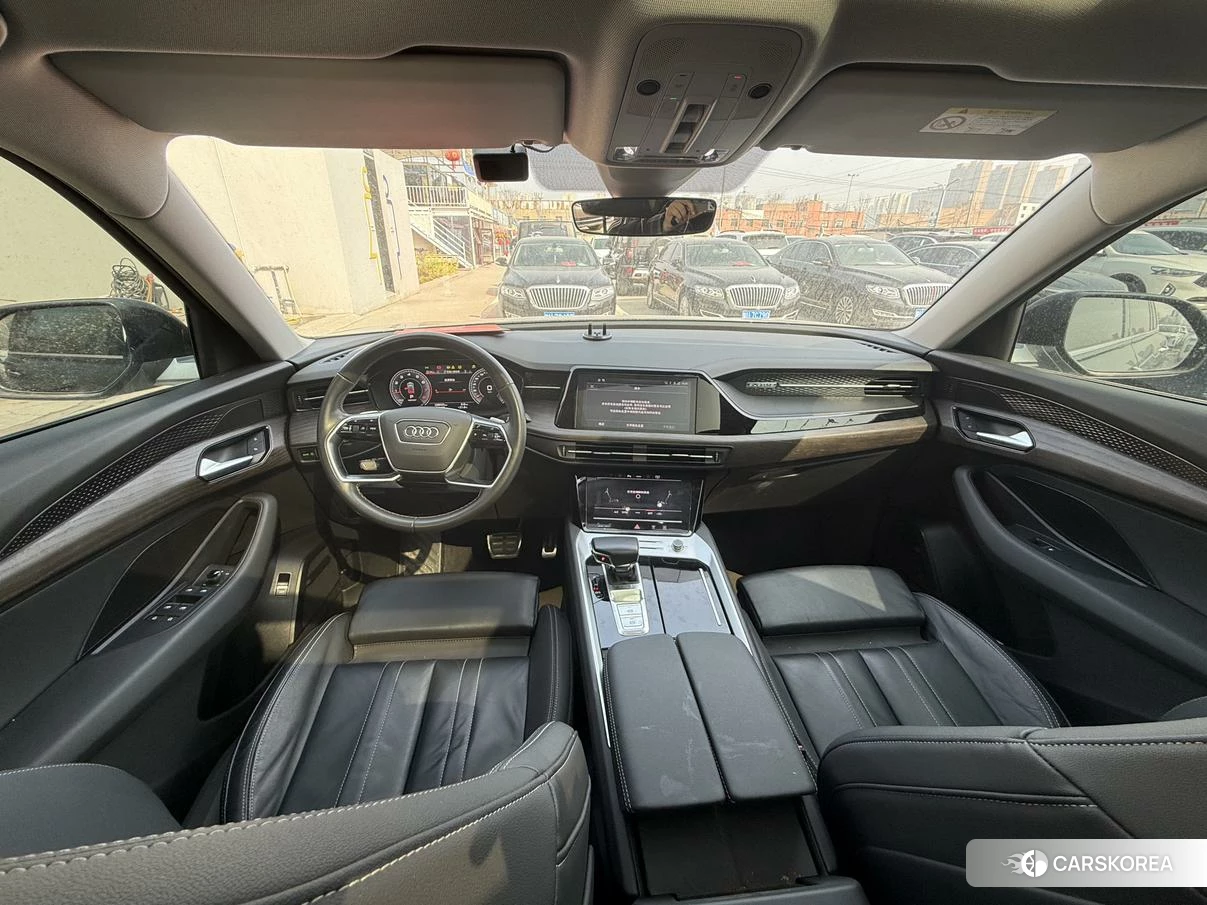 Audi Q6 2022 Черный из Китая