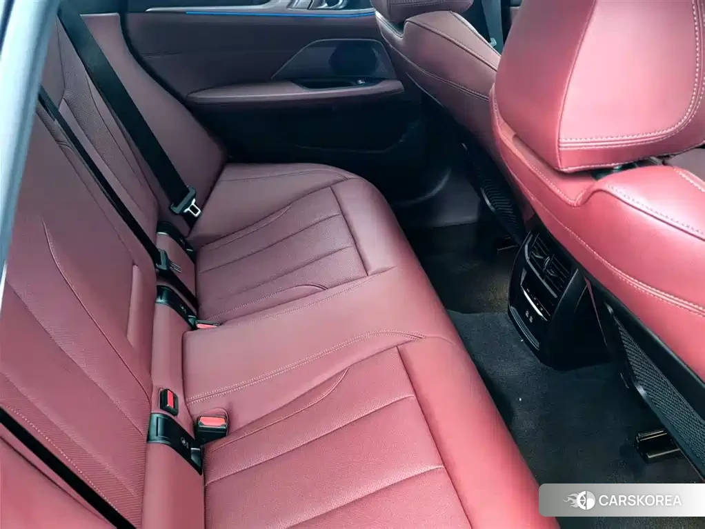 BMW 4 series 2024 Champagne/brown из Китая