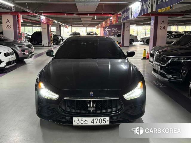 Maserati Ghibli 2018 Черный из Кореи