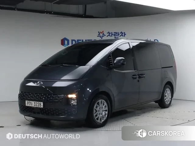 Hyundai Staria 2021 Черный двухцветный из Кореи
