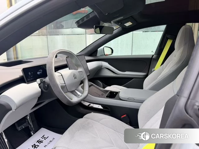 Weilai ET5T 2026 Серебристо-серый из Китая