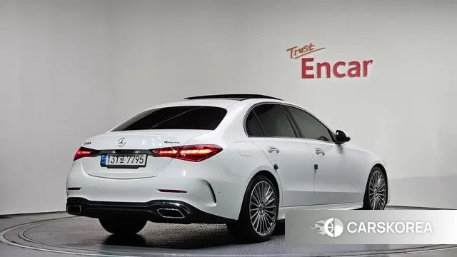 Mercedes-Benz C-Class W206 2023 Белый из Кореи