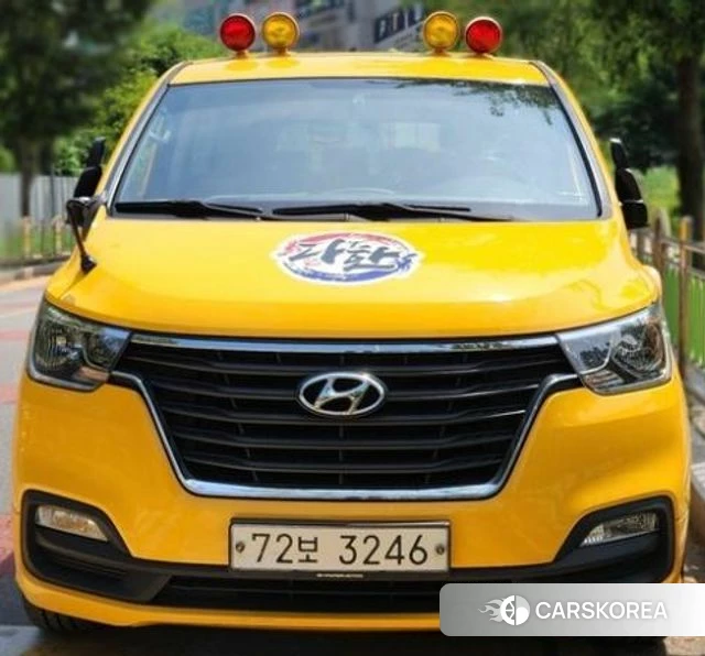 Hyundai The New Grand Starex 2018 Желтый из Кореи