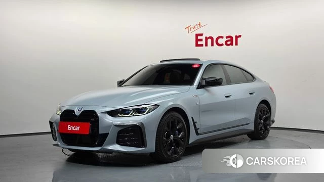 BMW i4 2022 Цвет галактики из Кореи