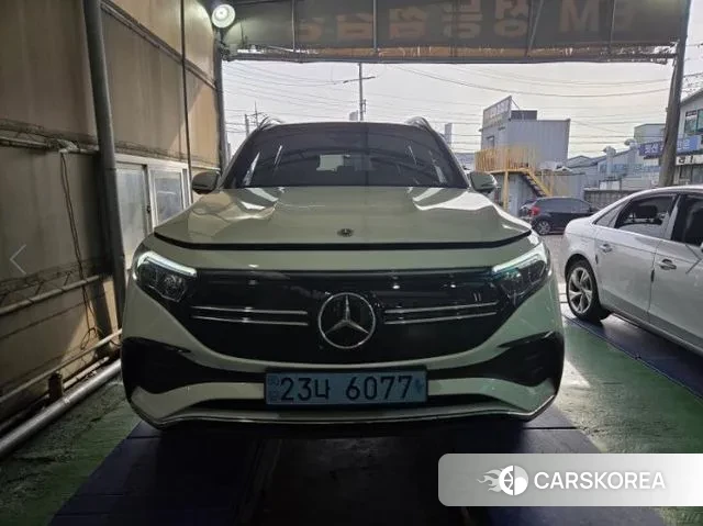 Mercedes-Benz EQB X243 2023 Белый из Кореи