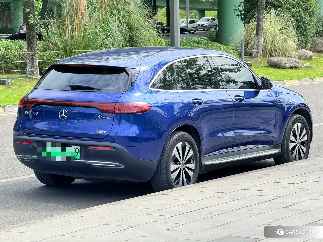 Mercedes-Benz EQC 2021 Синий из Китая