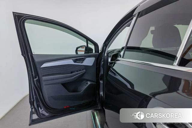 Volkswagen Lanjing 2023 Черный из Китая
