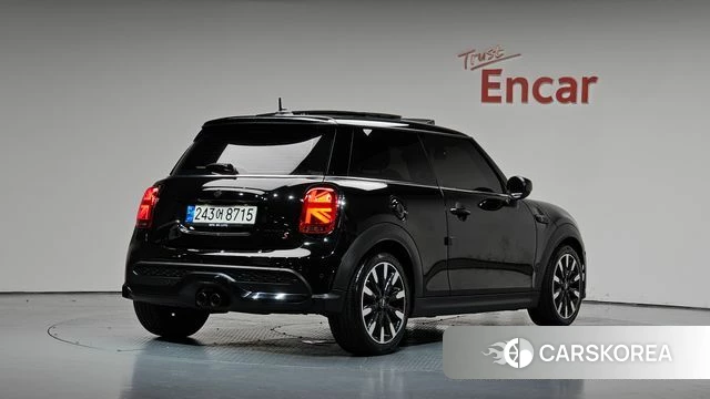 Mini Cooper S 2022 Черный из Кореи