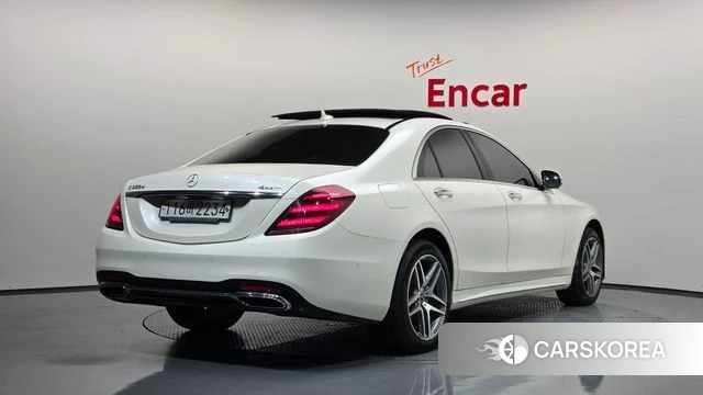 Mercedes-Benz S-Class W222 2019 Белый из Кореи