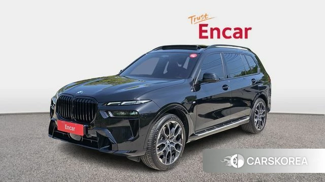 BMW X7 (G07) 2025 Черный из Кореи