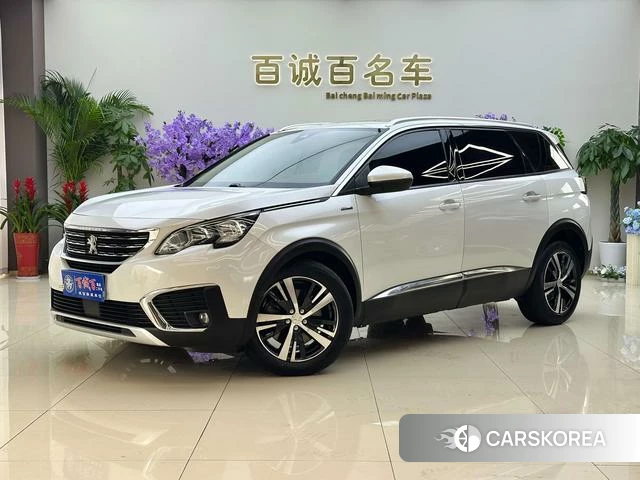 Peugeot 5008 2018 Белый из Китая