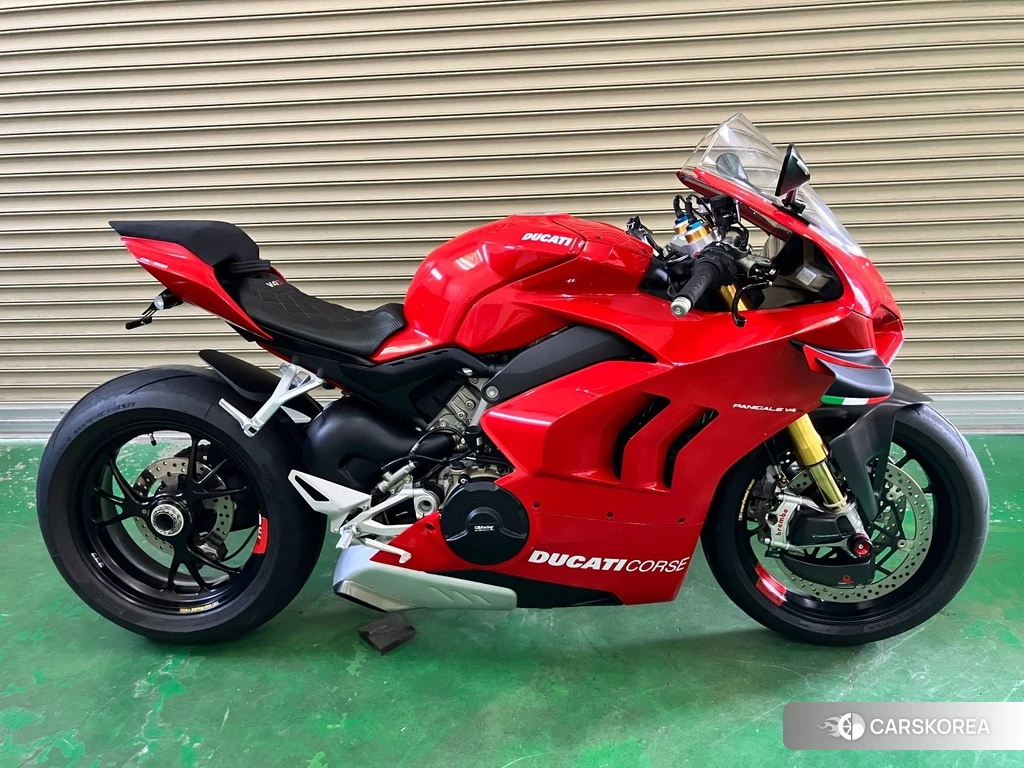 Проданный Ducati PANIGALE V4 S 2021 из Японии