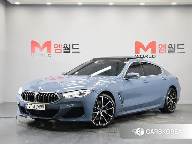 BMW 8 Series (G15) 2021 Небесно-голубой из Кореи