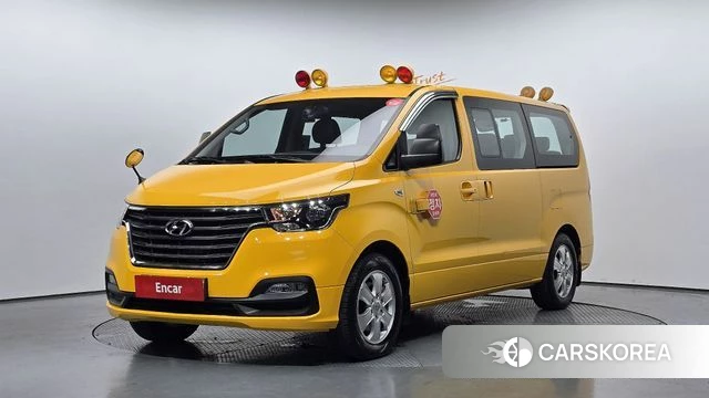 Hyundai The New Grand Starex 2021 Желтый из Кореи