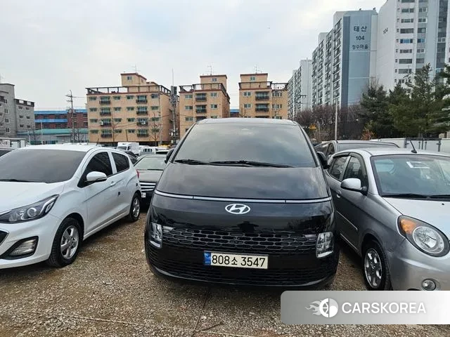 Hyundai Staria 2023 Черный из Кореи