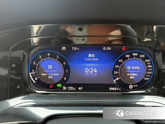 Volkswagen Golf 2022 Белый из Китая