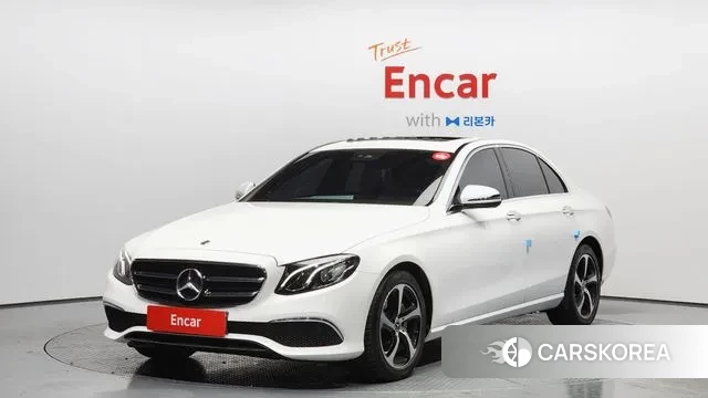 Mercedes-Benz E-Class W213 2020 Белый из Кореи