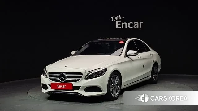 Mercedes-Benz C-Class W205 2018 Белый из Кореи