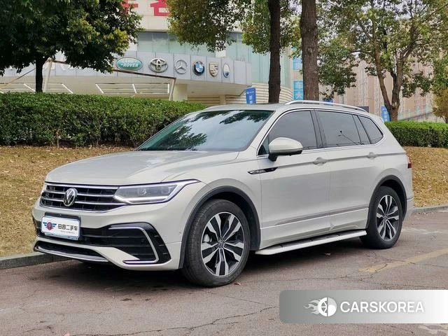 Volkswagen Tiguan L 2022 Шампань из Китая