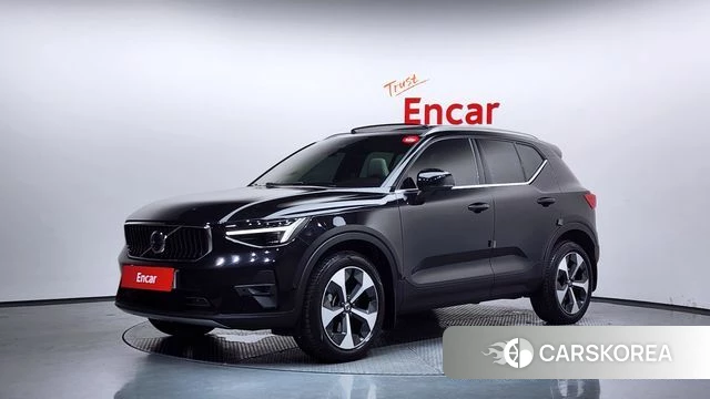 Volvo XC40 2025 Черный из Кореи
