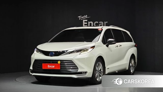 Toyota Sienna 4th Generation 2021 Белый из Кореи
