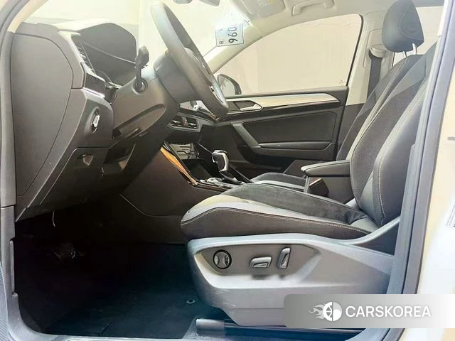 Volkswagen Tanyue 2021 Белый из Китая