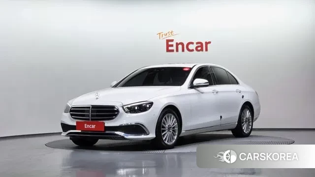 Mercedes-Benz E-Class W213 2021 Белый из Кореи