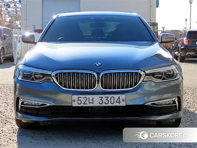 BMW 5 Series (G30) 2018 Серый из Кореи