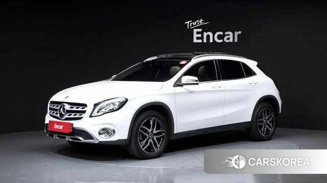 Mercedes-Benz GLA-Class X156 2019 Белый из Кореи