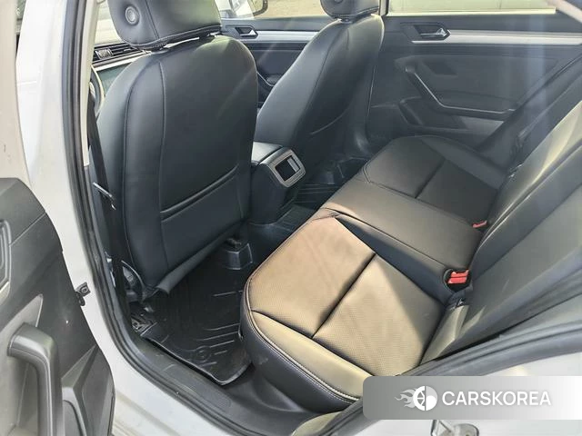 Volkswagen Lingdu 2022 Белый из Китая