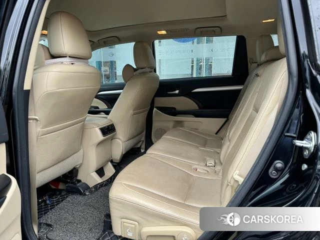 Toyota Highlander 2018 Черный из Китая