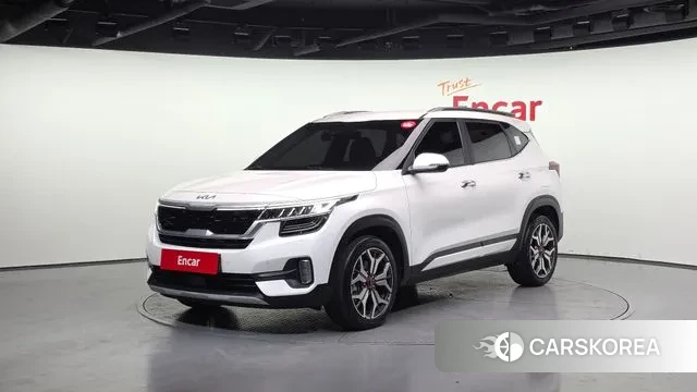 Kia Seltos 2022 Белый из Кореи