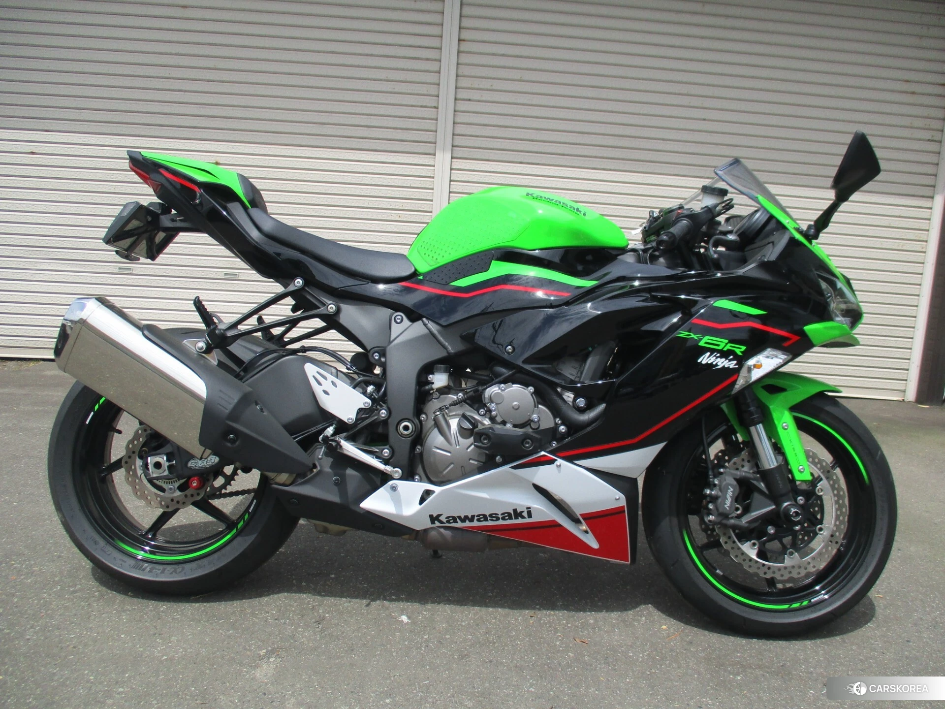 Проданный Kawasaki NINJA ZX-6R 2020 из Японии, фото 2