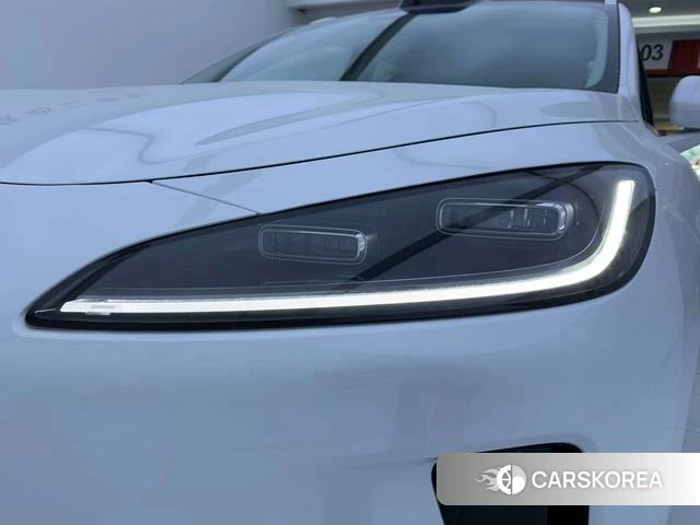 Shangjie H5 2025 Белый из Китая
