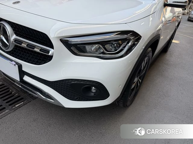 Mercedes-Benz GLA 2022 Белый из Китая