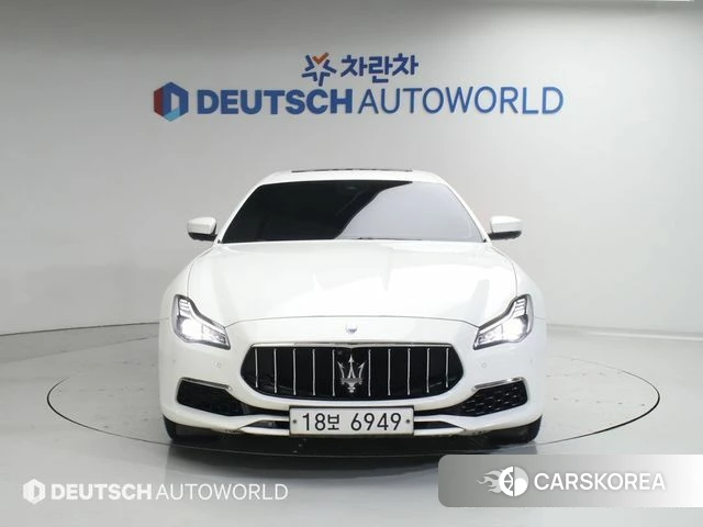 Maserati Quattroporte 2018 Белый из Кореи