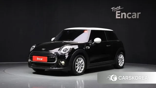 Mini Cooper D 2019 Черный из Кореи