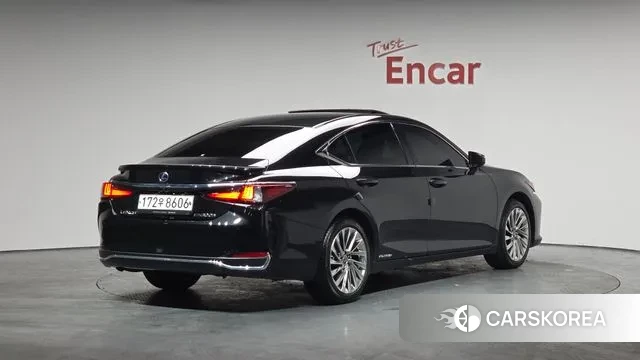 Lexus ES300h 7th generation 2021 Черный из Кореи