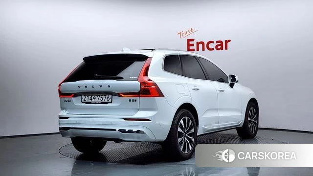 Volvo XC60 second Generation 2023 Белый из Кореи