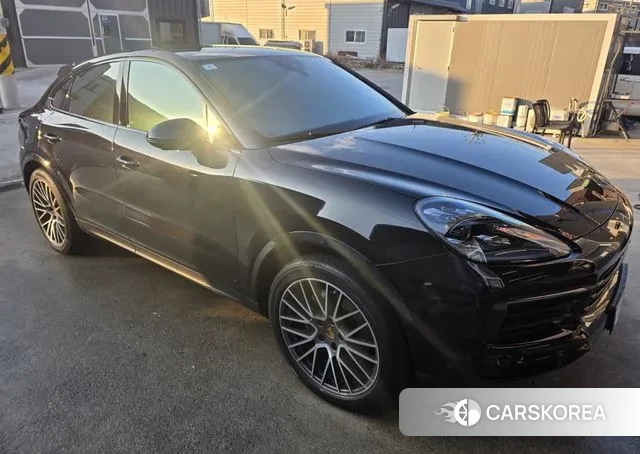 Porsche Cayenne (PO536) 2022 Черный из Кореи